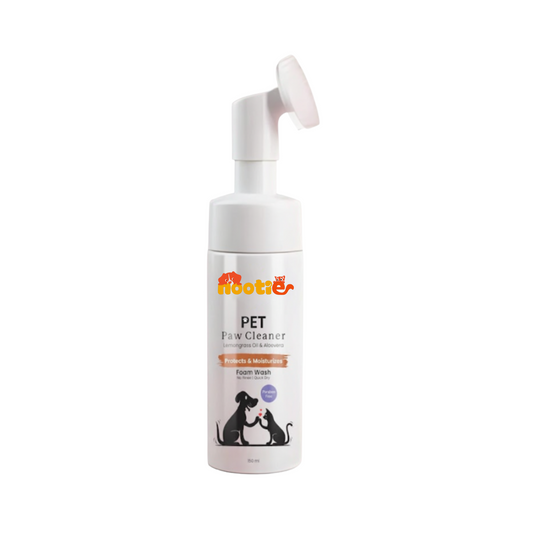 Nootie Dog & Cat Paw Cleaning Foam with Built-In Silicone Brush (150 ml) | Rinse-Free, Anti-Germ & Soothing